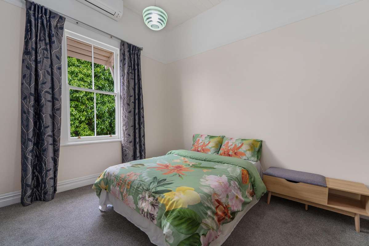 435 College Street_1