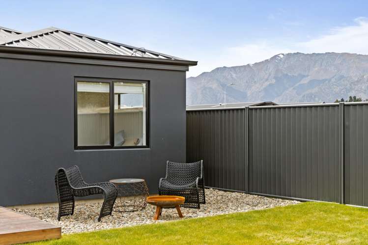 133 Burdon Loop Lake Hawea_20