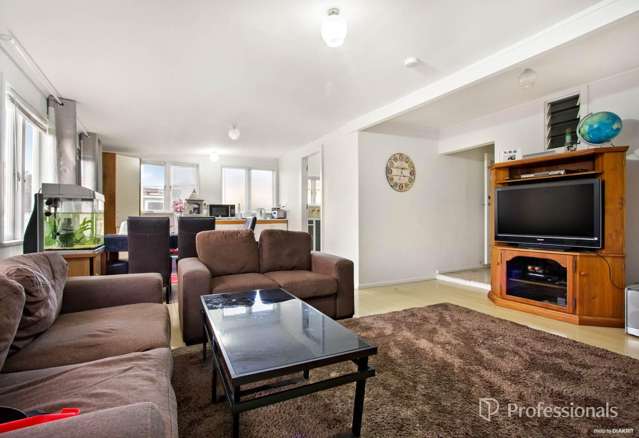 37 Titirangi Road New Lynn_3
