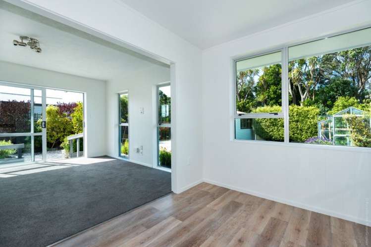 2/63 Rocking Horse Road Southshore_10