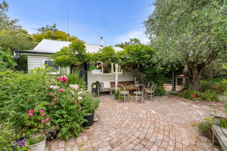 16 Laing Crescent Heathcote Valley_22