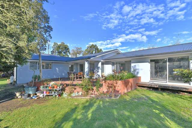 295 Plaskett Road Fernside_1