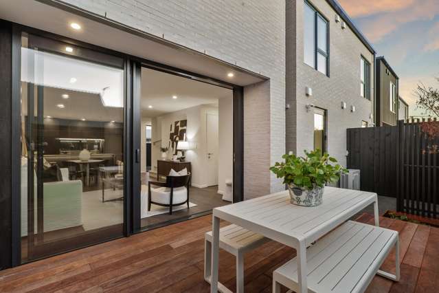 2 and 3/34 Gordon Avenue St Albans_2