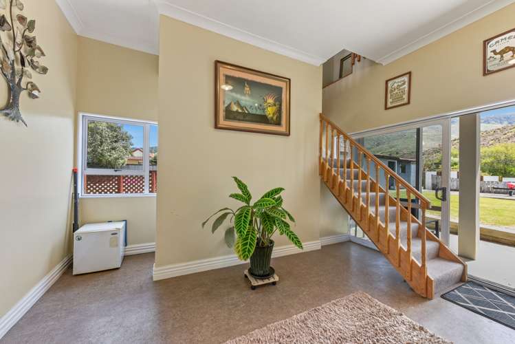 167 Cable Bay Road Hira_14