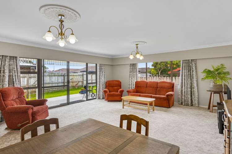 11 The Avenue Paraparaumu Beach_16