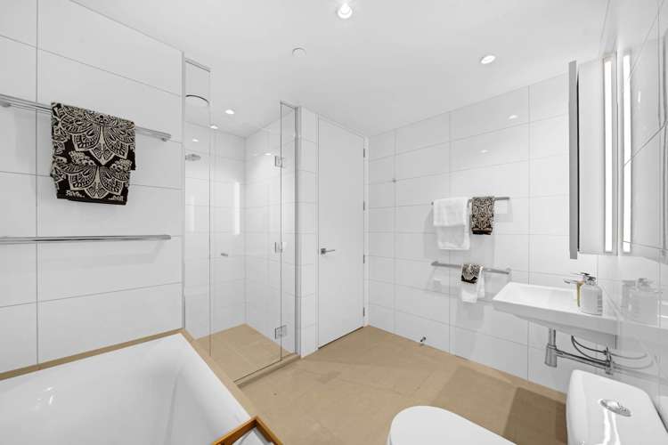302/223A Green Lane West Epsom_22