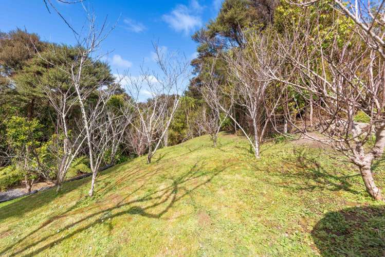 196 Newton Road Omapere_23