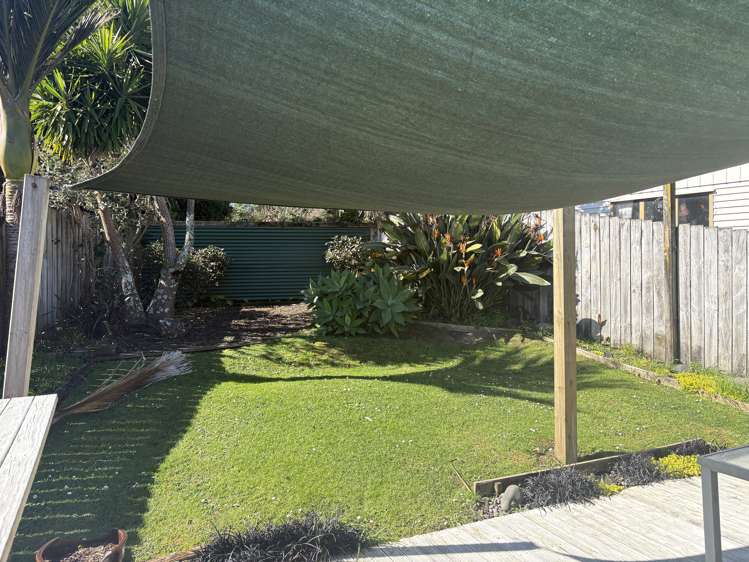 3b Maori Hut Road Red Beach_18