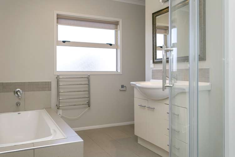 14 Ernest Kemp Rise Wharewaka_18