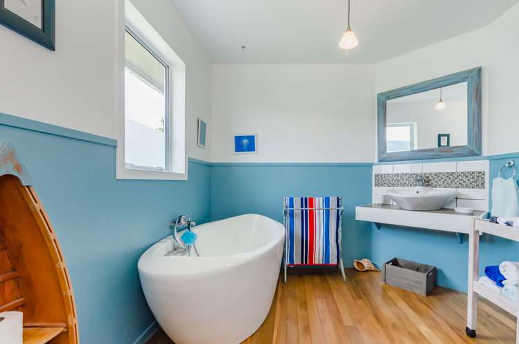 72 Raumati Road Raumati Beach_14