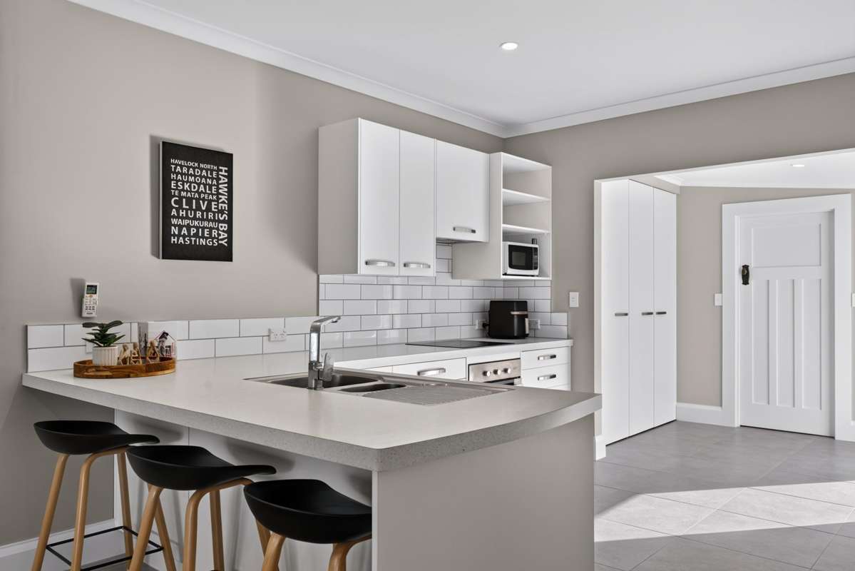 203 Carlyle Street_2