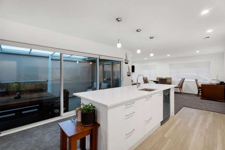 92 Smart Road Glen Avon_7