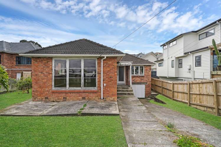 66 Staveley Avenue Hillsborough_20