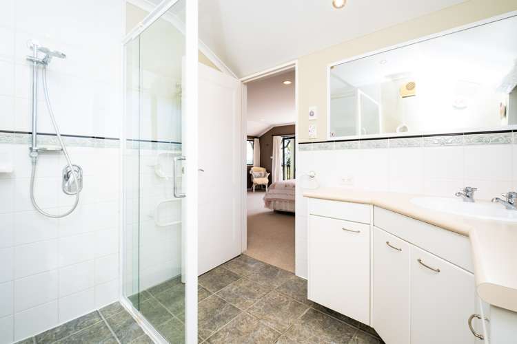 2 Hikanui Place Havelock North_12