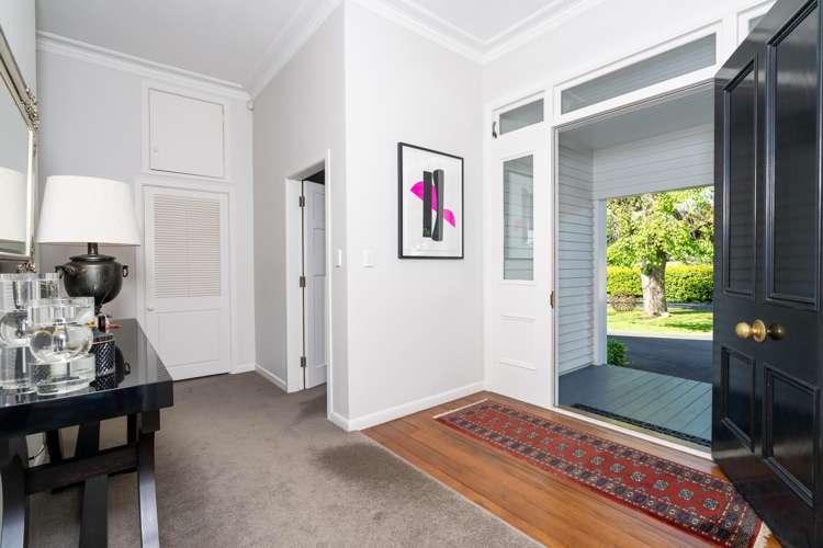 643 Grey Street Hamilton East_8