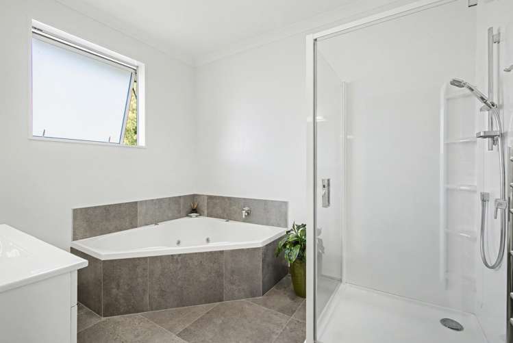 13 Kawatiri Place Westport_15