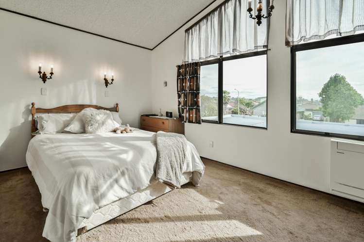 17 Donegal Crescent Tamatea_13