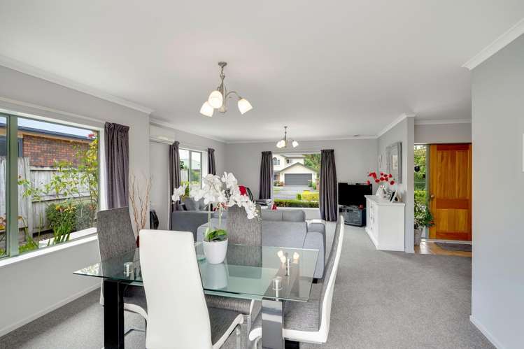 24 Limousin Place Grandview Heights_12