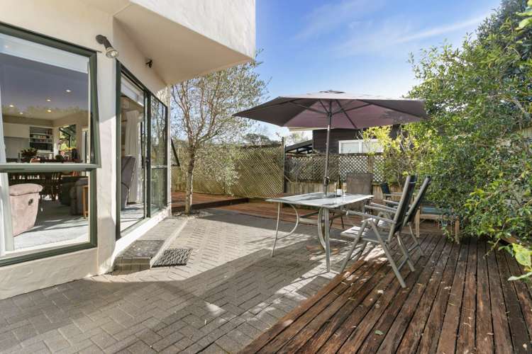 2/10 Worcester Road Meadowbank_5