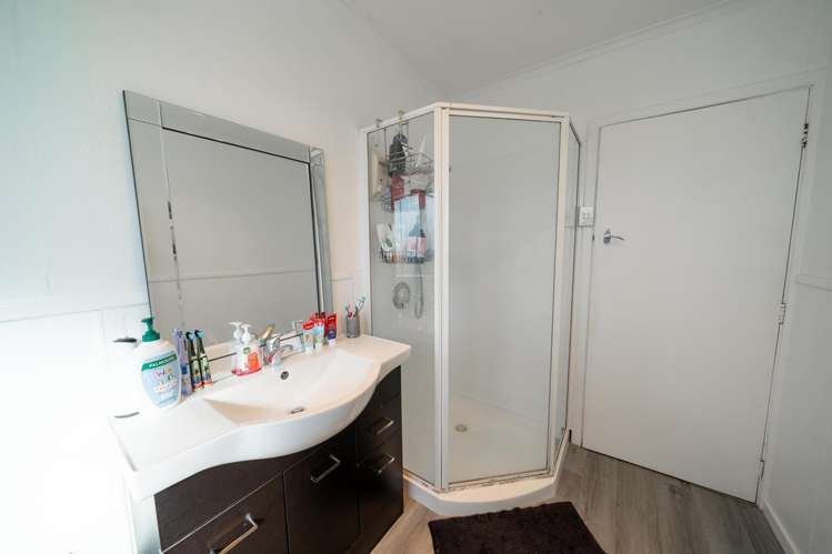 61 Half Mile Road Tuatapere_18