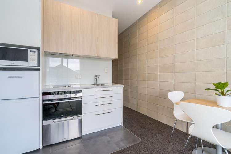 16/93 Filleul Street Dunedin Central_2