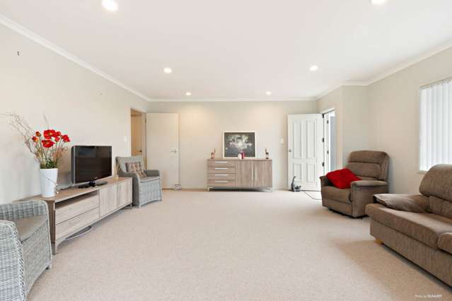 25/8 Village Place Tuakau_3