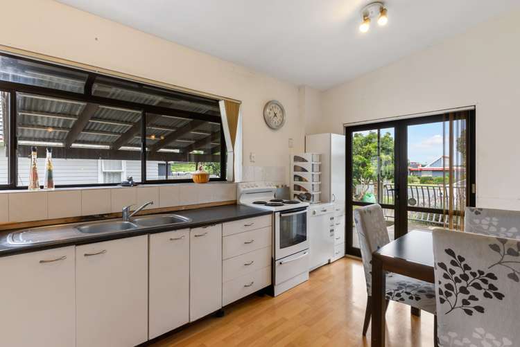 114 Coronation Road Mangere Bridge_14