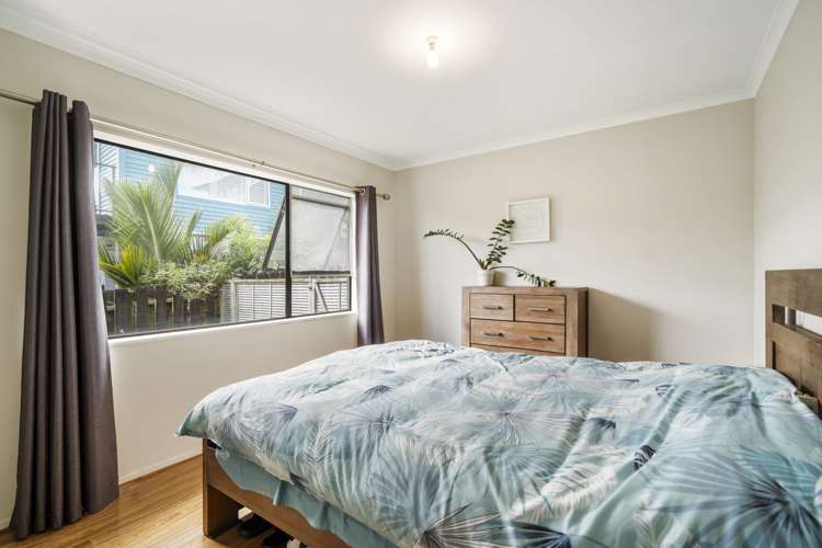 2/14 Ridge Road Waiake_19