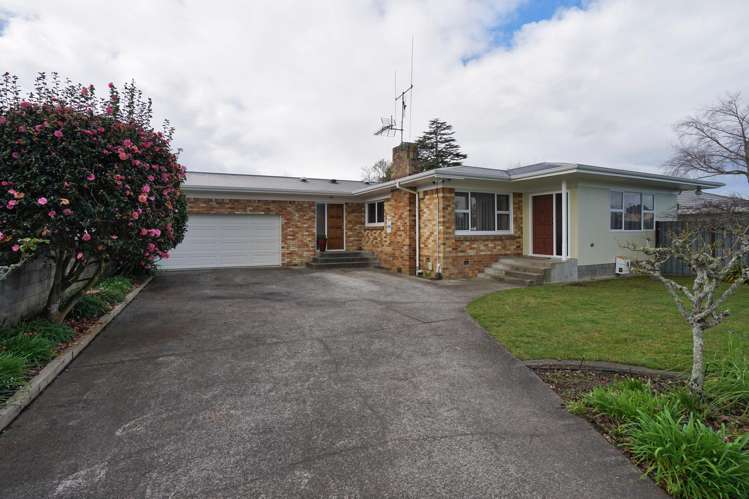 2 Dover Road Saint Andrews_1