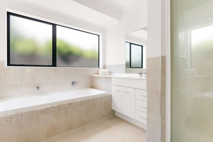 23 Palm Springs Boulevard Papamoa Beach_12