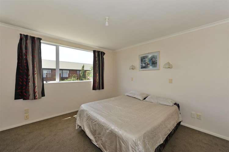 45 Lord Auckland Road Wakefield_6