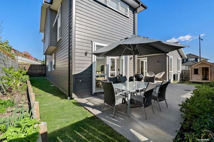 27 Couldrey Crescent Red Beach_7