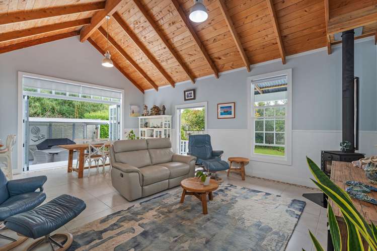 17 Cemetery Road Kuaotunu_6