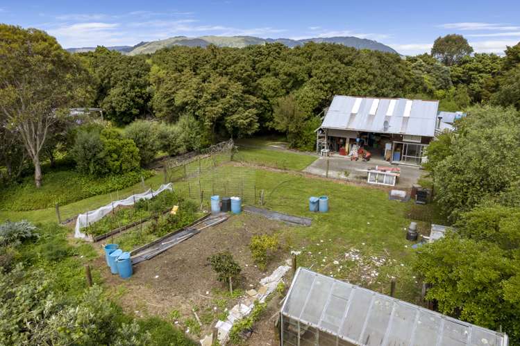 1081 State Highway 1 Te Horo_23