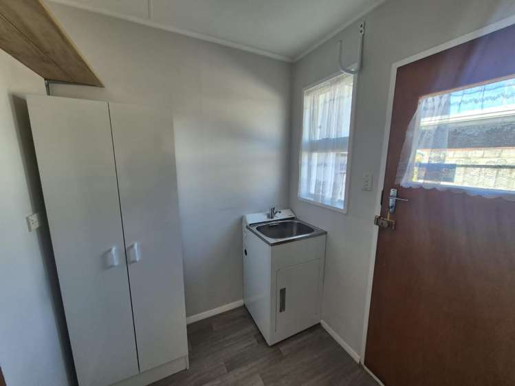 3/175 Park Road West End_5