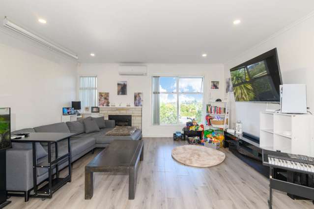 147 Golf Road Titirangi_4