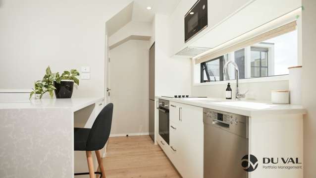 4 Koro Lane Mangere Bridge_3