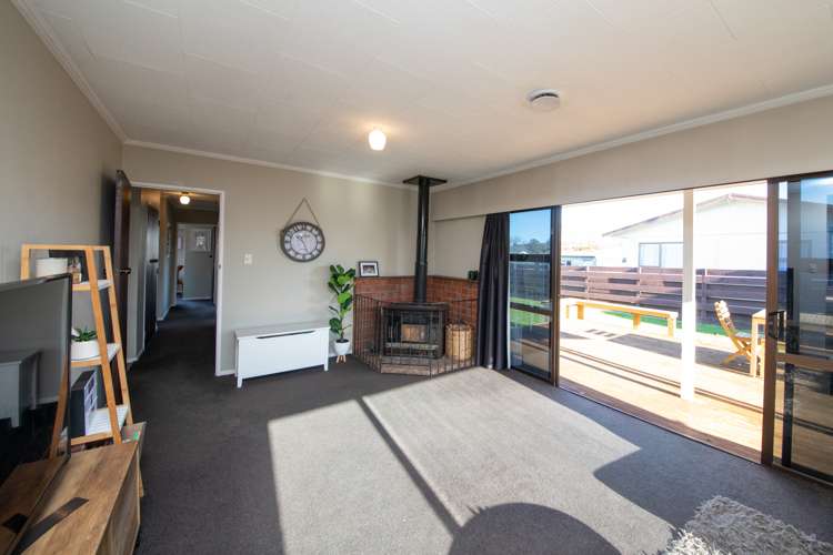 22 Ferndale Place Feilding_6