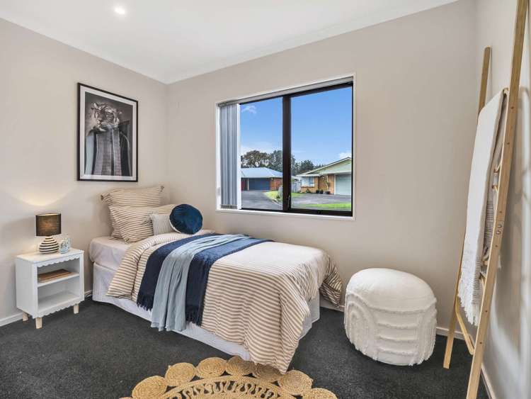 1 Loader Place Tawhero_22