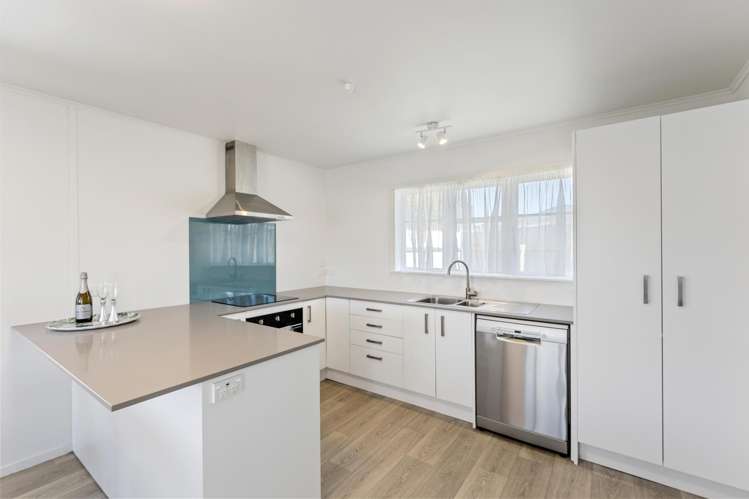 4 Colenso Place Otaki Beach_8