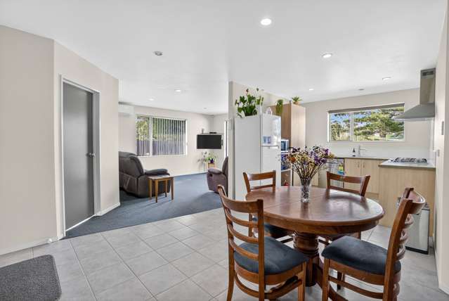 10 Aitkenhead Court, Parakai Helensville_2