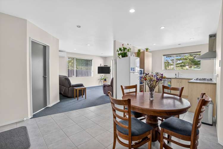 10 Aitkenhead Court, Parakai Helensville_1