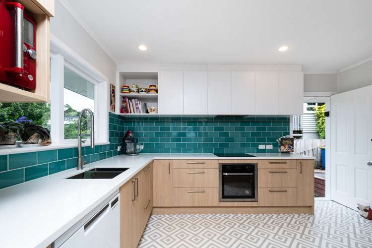 42 Glengarry Road Glen Eden_11