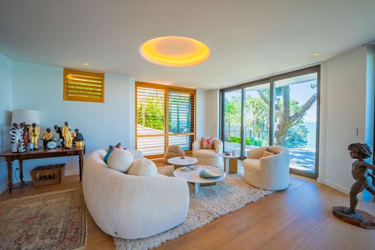 1 and 2, 48A Seacliffe Avenue Belmont_3