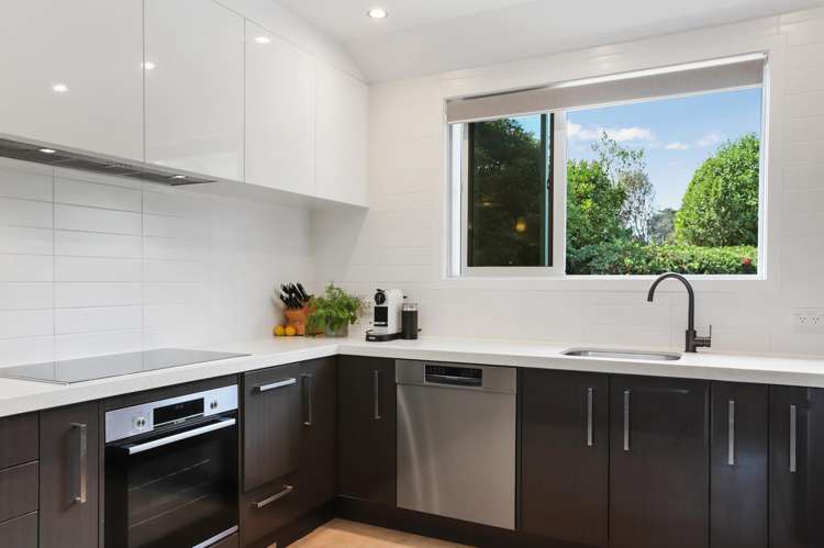 21 Carter Road Oratia_10