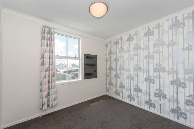 26 Chiefs Court Hamilton East_4