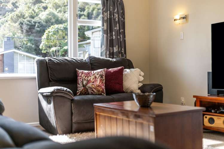 4 Lowry Crescent Stokes Valley_8