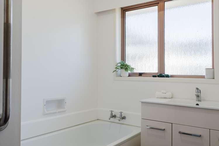 101A Charleston Avenue Whangamata_11