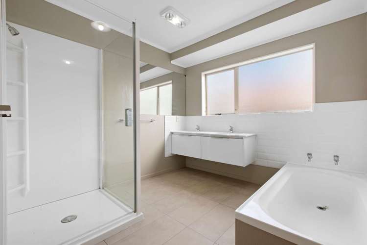 5 Edgewater Grove_0
