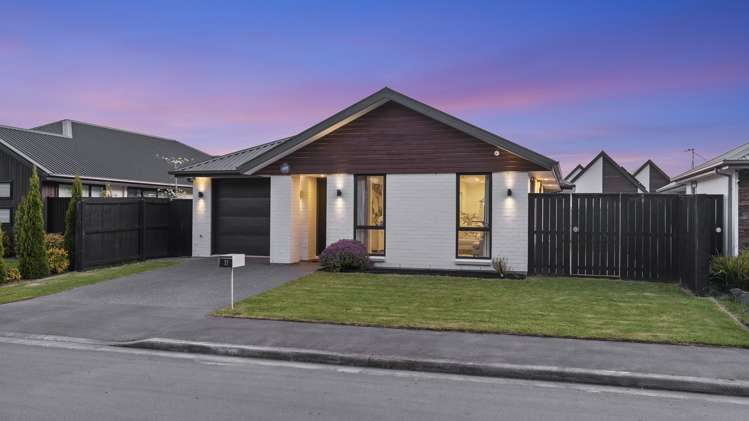 32 Robert Duncan Road Belfast_19